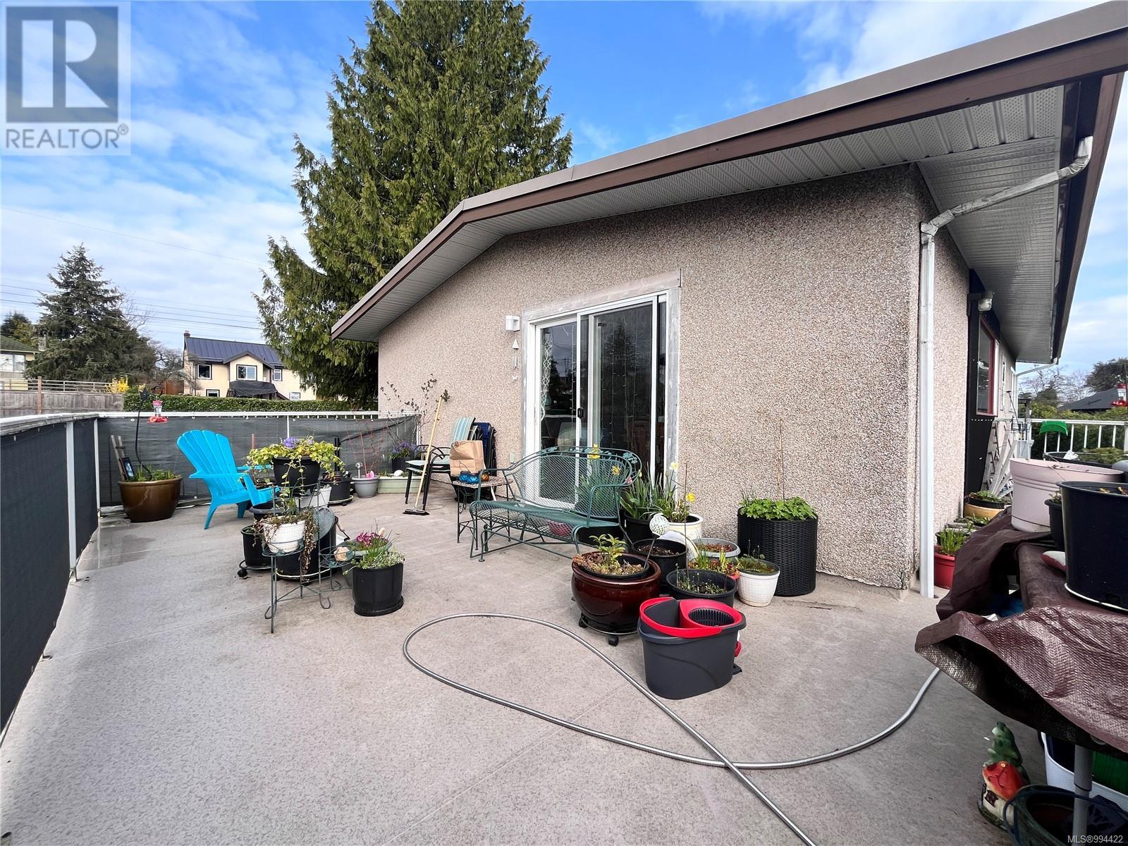 Photo 15 of 570 Holly Ave, Nanaimo BC