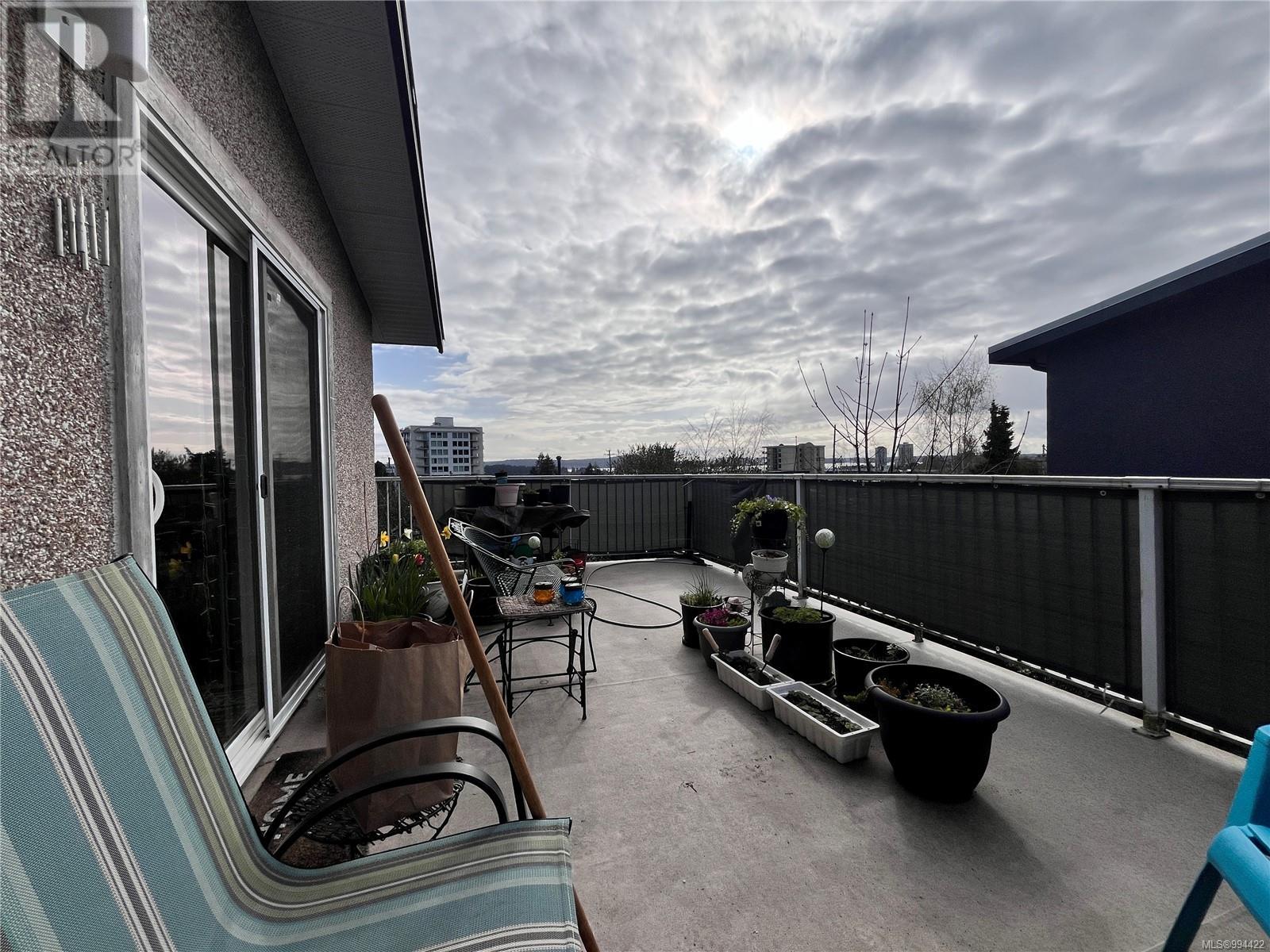 Photo 27 of 570 Holly Ave, Nanaimo BC