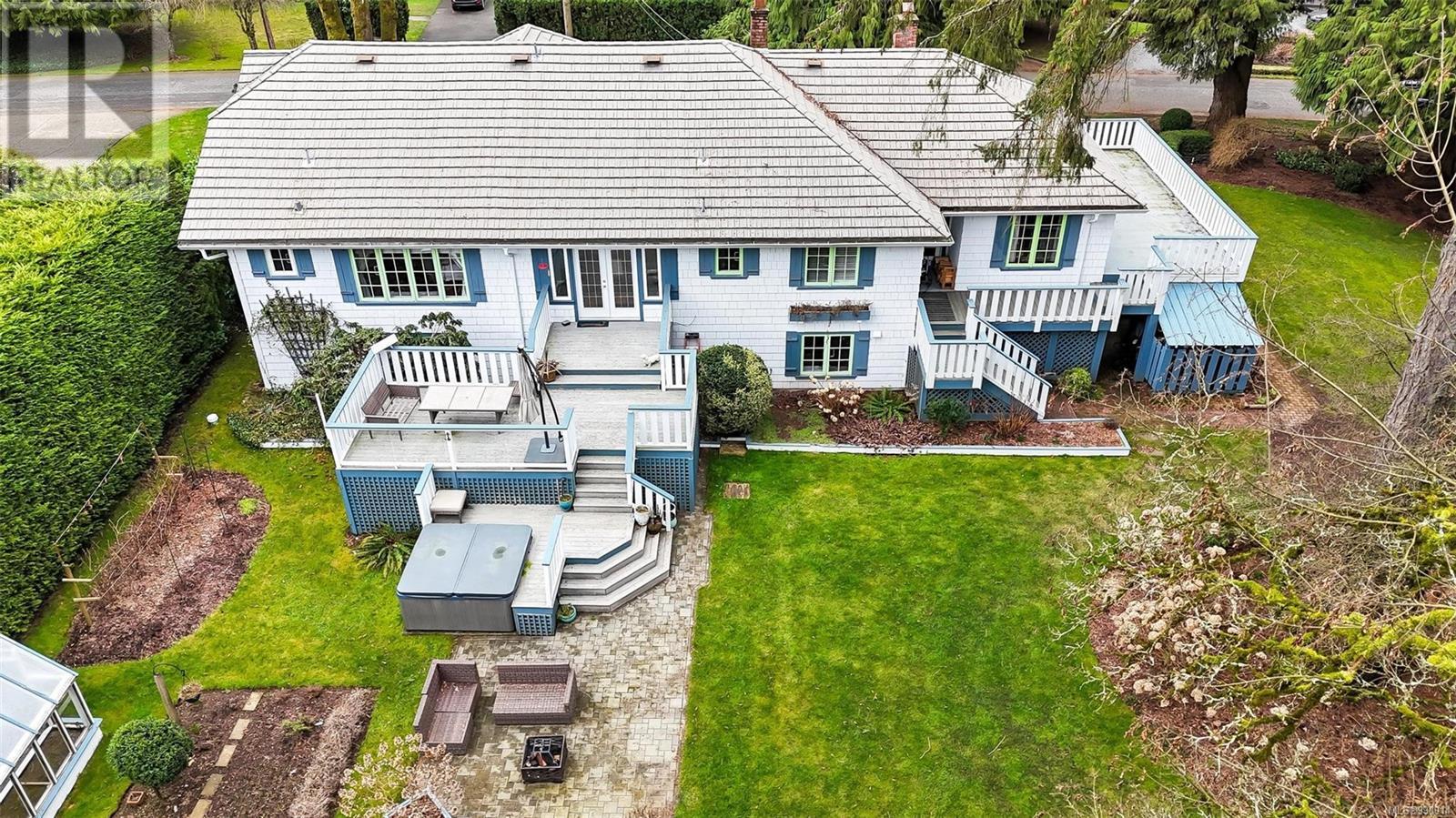 4758 Fairbridge Dr, Duncan