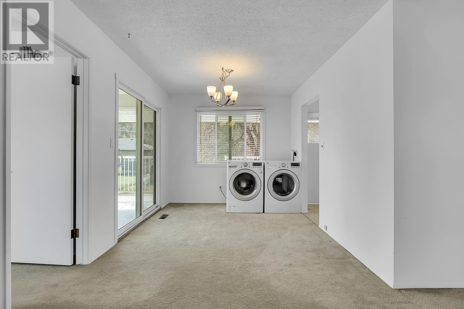  811 Tamarack Drive, Kelowna