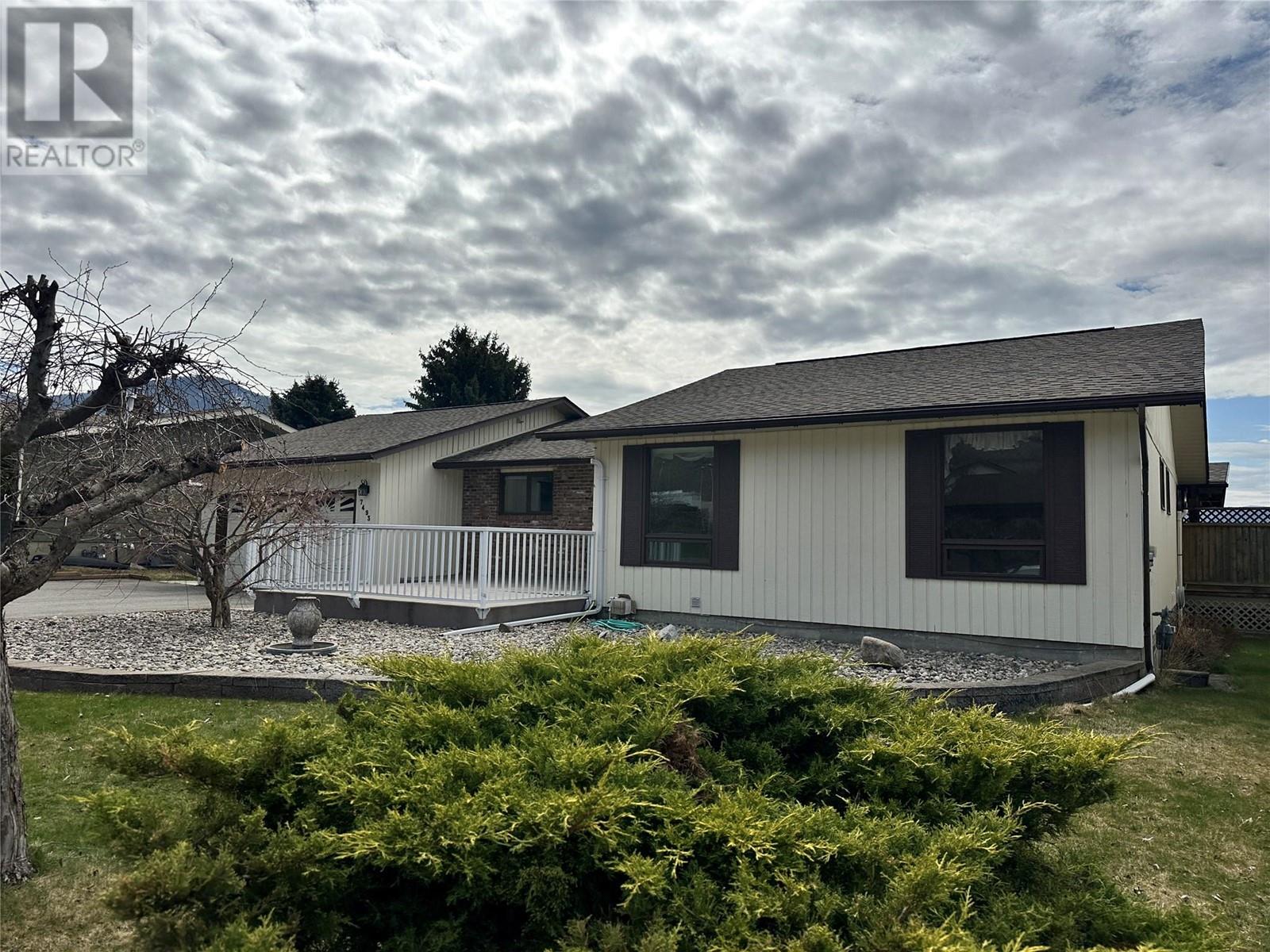 7493 Valley Heights Drive, Grand Forks