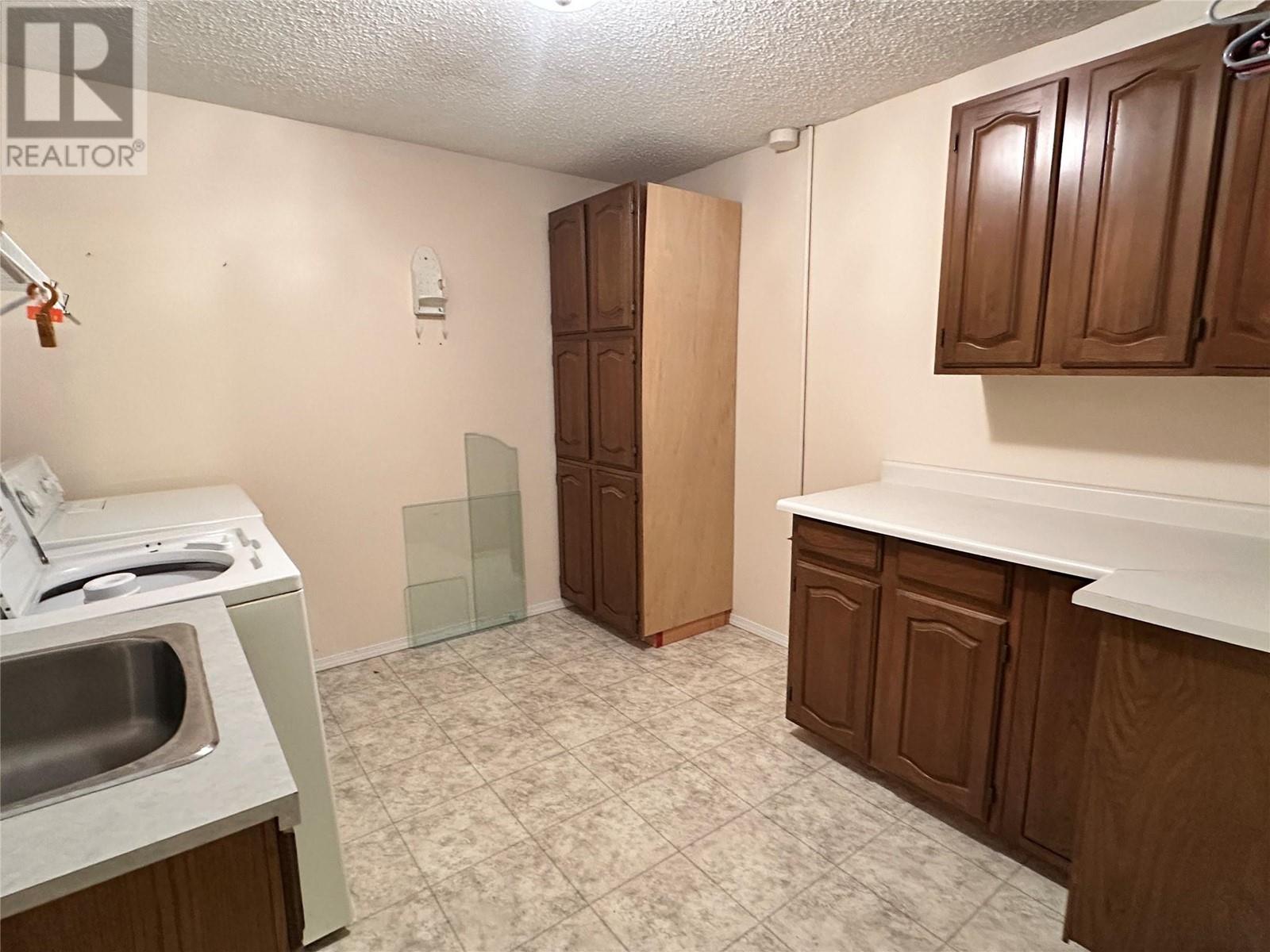 7493 Valley Heights Drive, Grand Forks