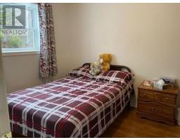7 Cabot Road thumbnail 12