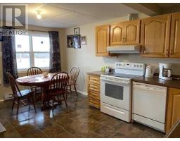 7 Cabot Road thumbnail 13