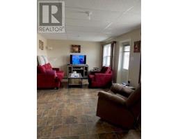 7 Cabot Road thumbnail 14