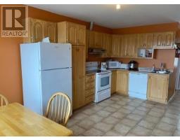 7 Cabot Road thumbnail 19
