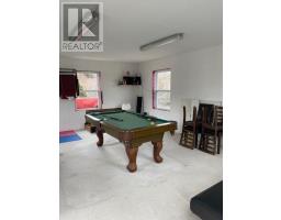 7 Cabot Road thumbnail 4