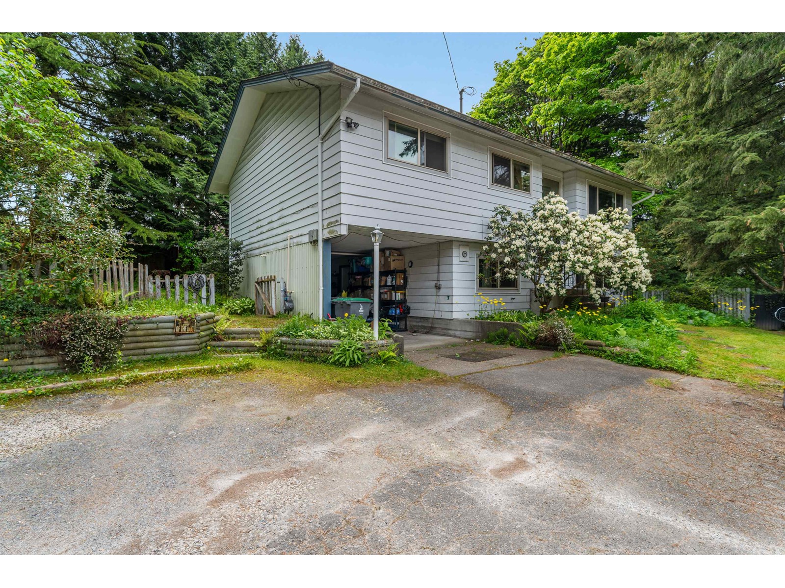 Photo 2 of 7763 140 Street, Surrey BC
