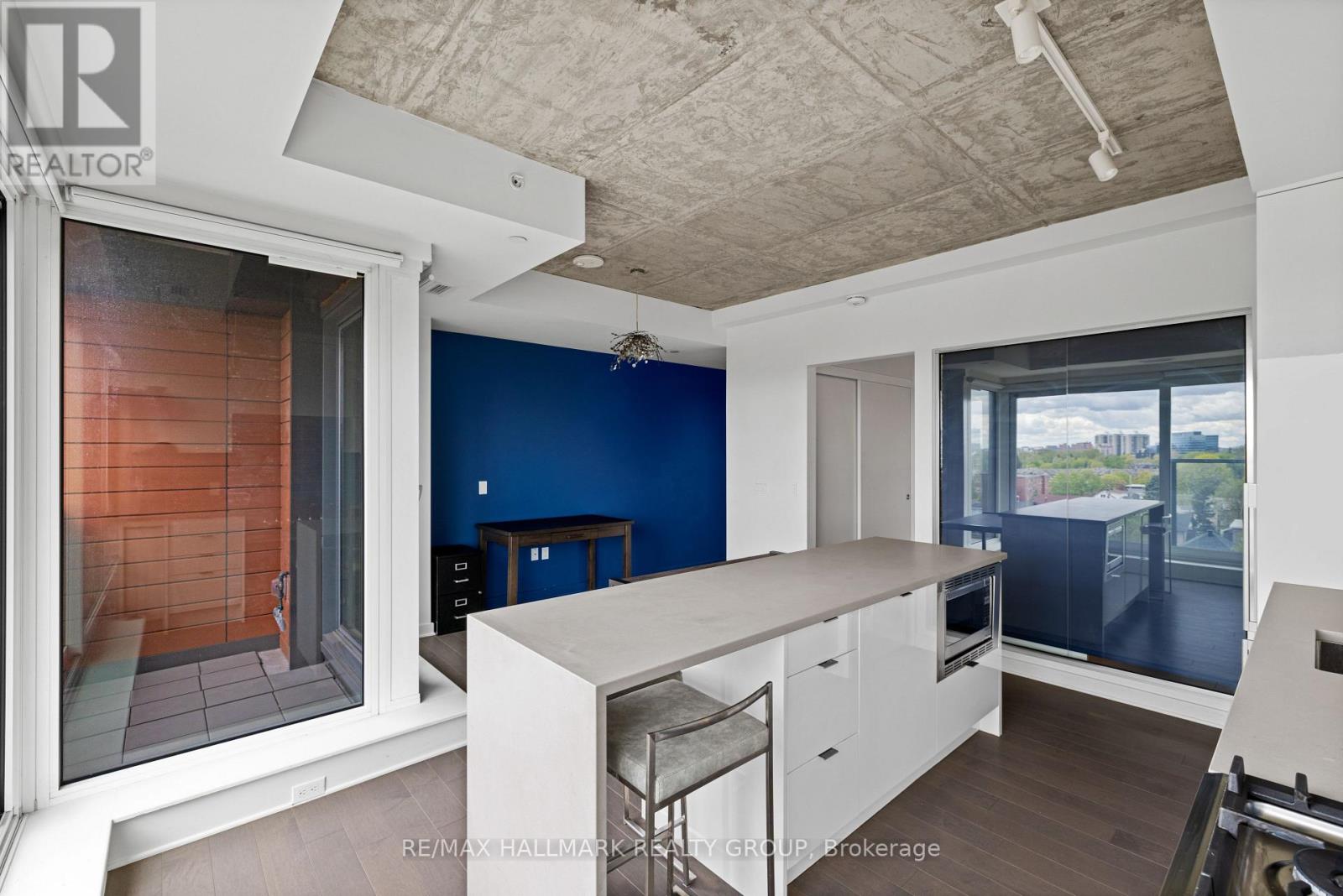 Photo 6 of 607 135 Barrette Street, Ottawa ON