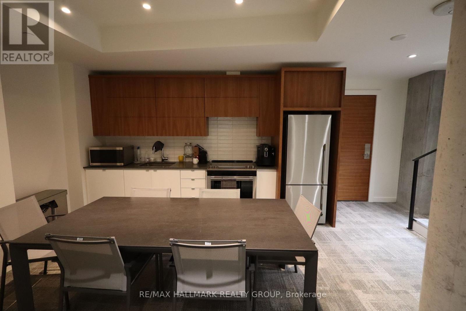 Photo 18 of 607 135 Barrette Street, Ottawa ON