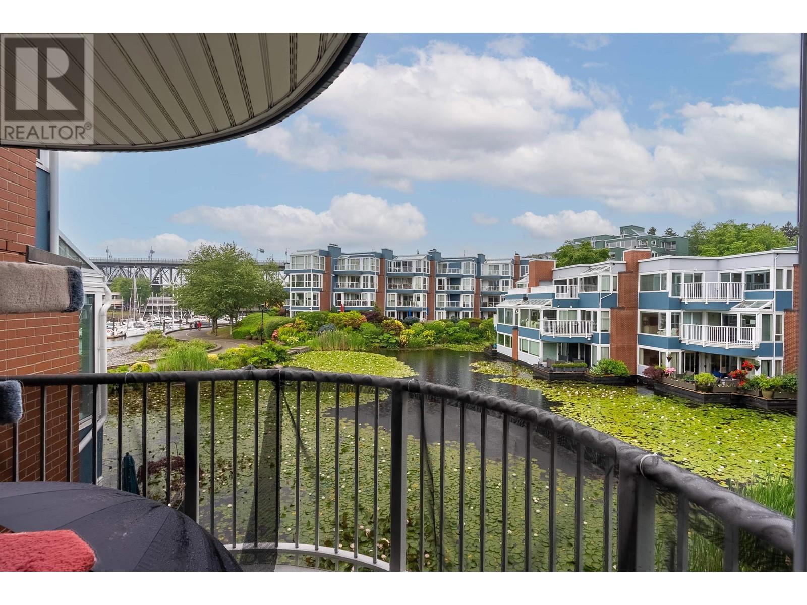 Photo 21 of 1596 Island Park Walk, Vancouver BC