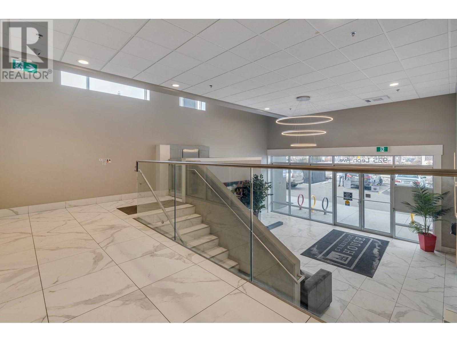 343 925 Leon Avenue, Kelowna