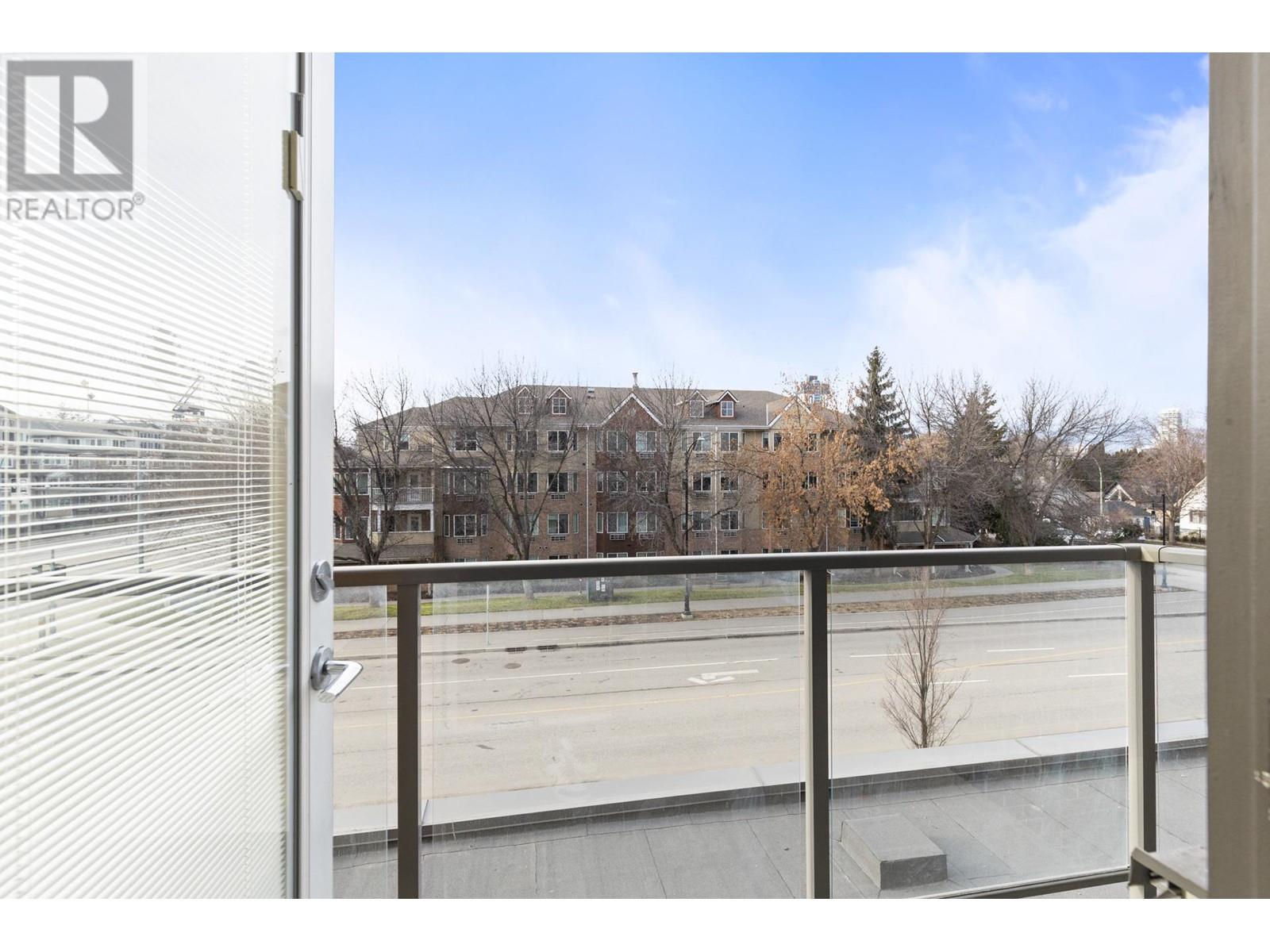 343 925 Leon Avenue, Kelowna