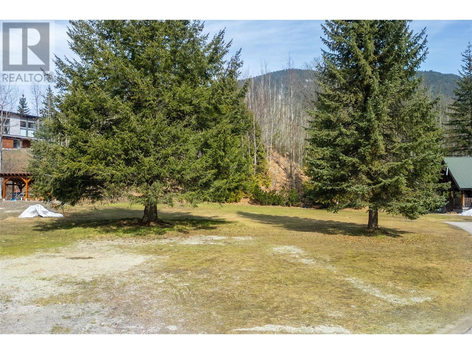 1120 Montana Place, Revelstoke
