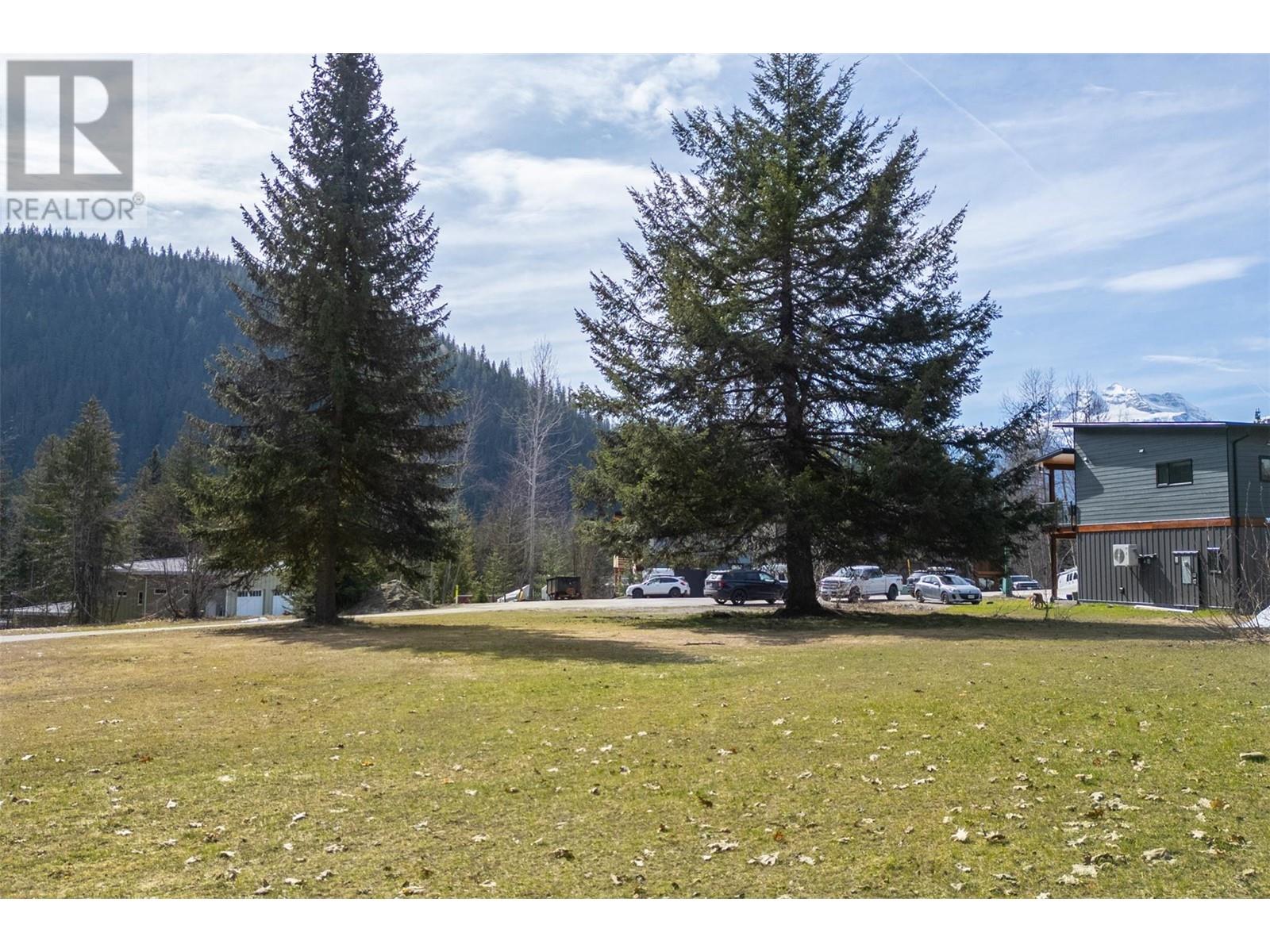 1120 Montana Place, Revelstoke