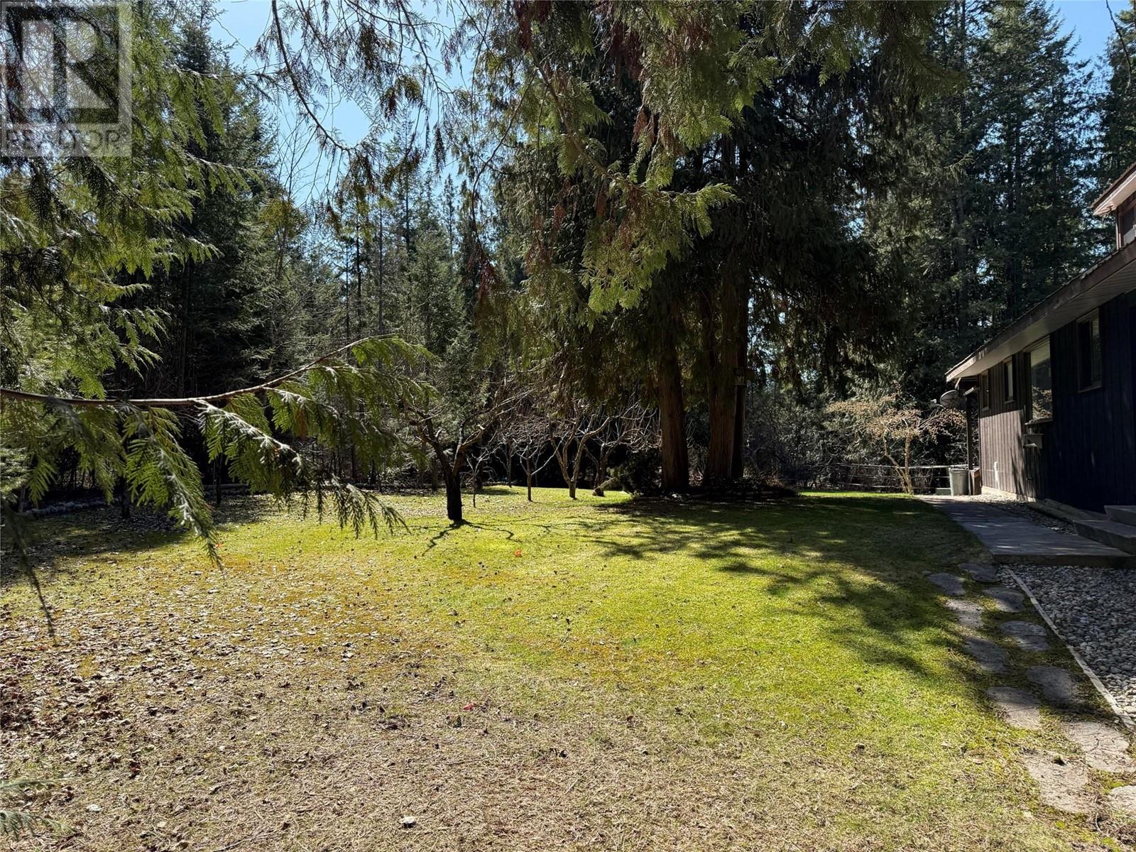 Photo 7 of 5640 Rays Road, Winlaw BC