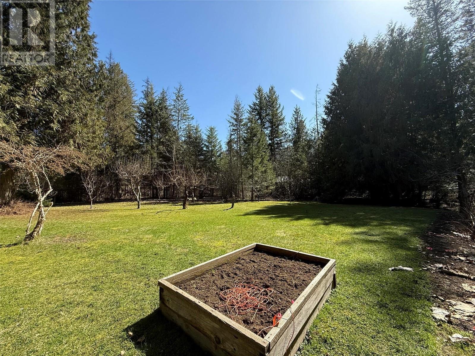 Photo 13 of 5640 Rays Road, Winlaw BC