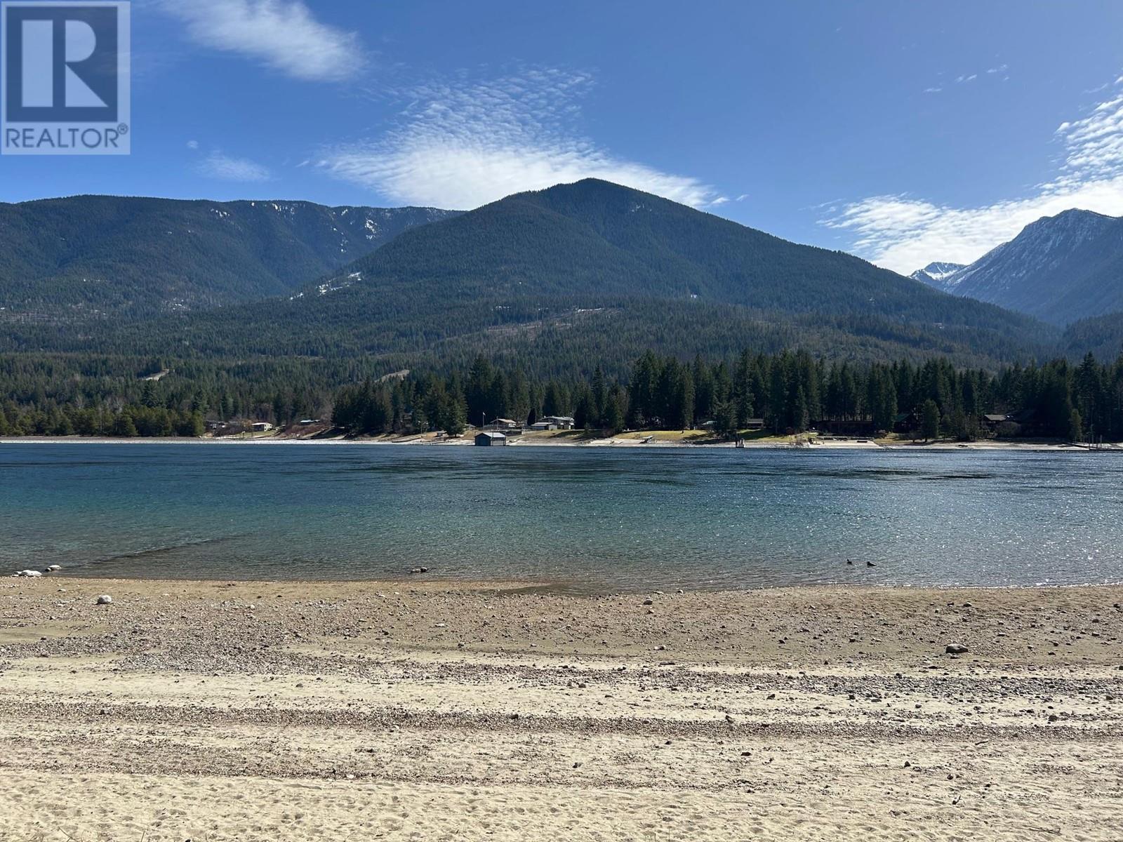 Photo 4 of 7416 3 A Highway, Balfour BC