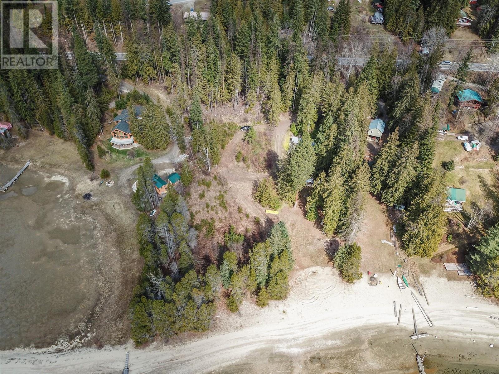 Photo 9 of 7416 3 A Highway, Balfour BC