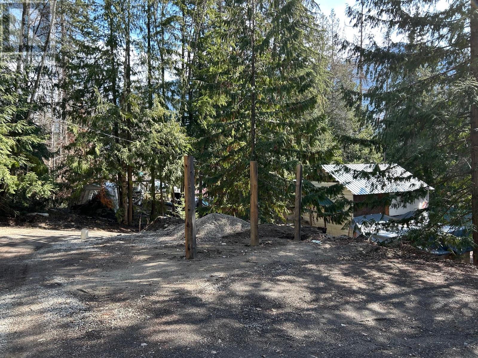 Photo 26 of 7416 3 A Highway, Balfour BC