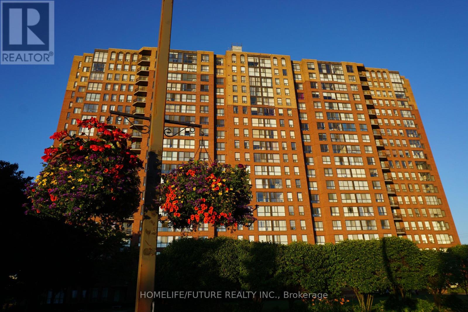 330 Mccowan