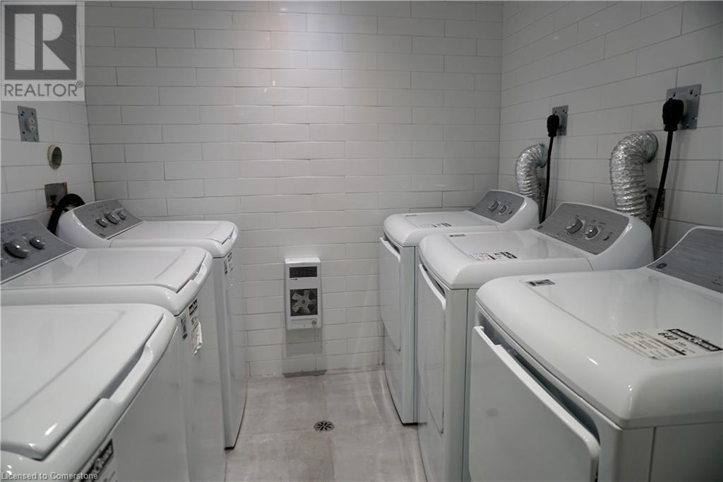 Photo 8 of 588 Barton Street E Unit 1, Hamilton ON