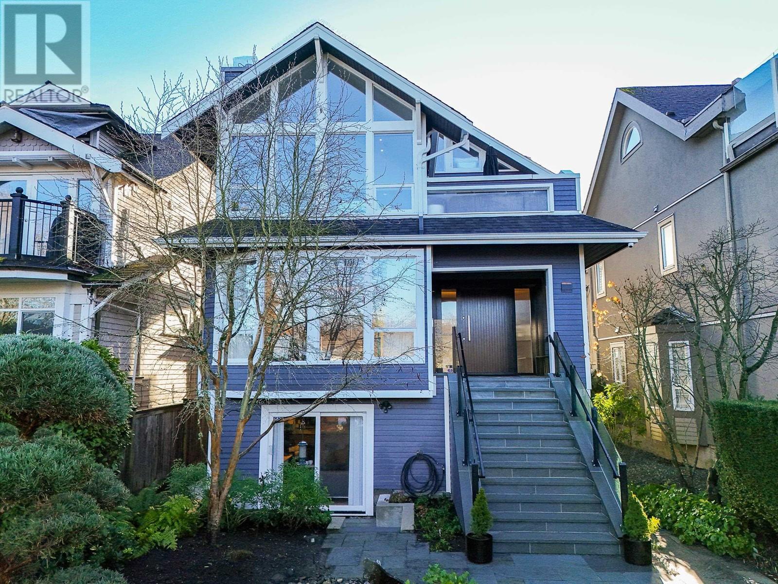 3262 W 1ST AVENUE, Vancouver