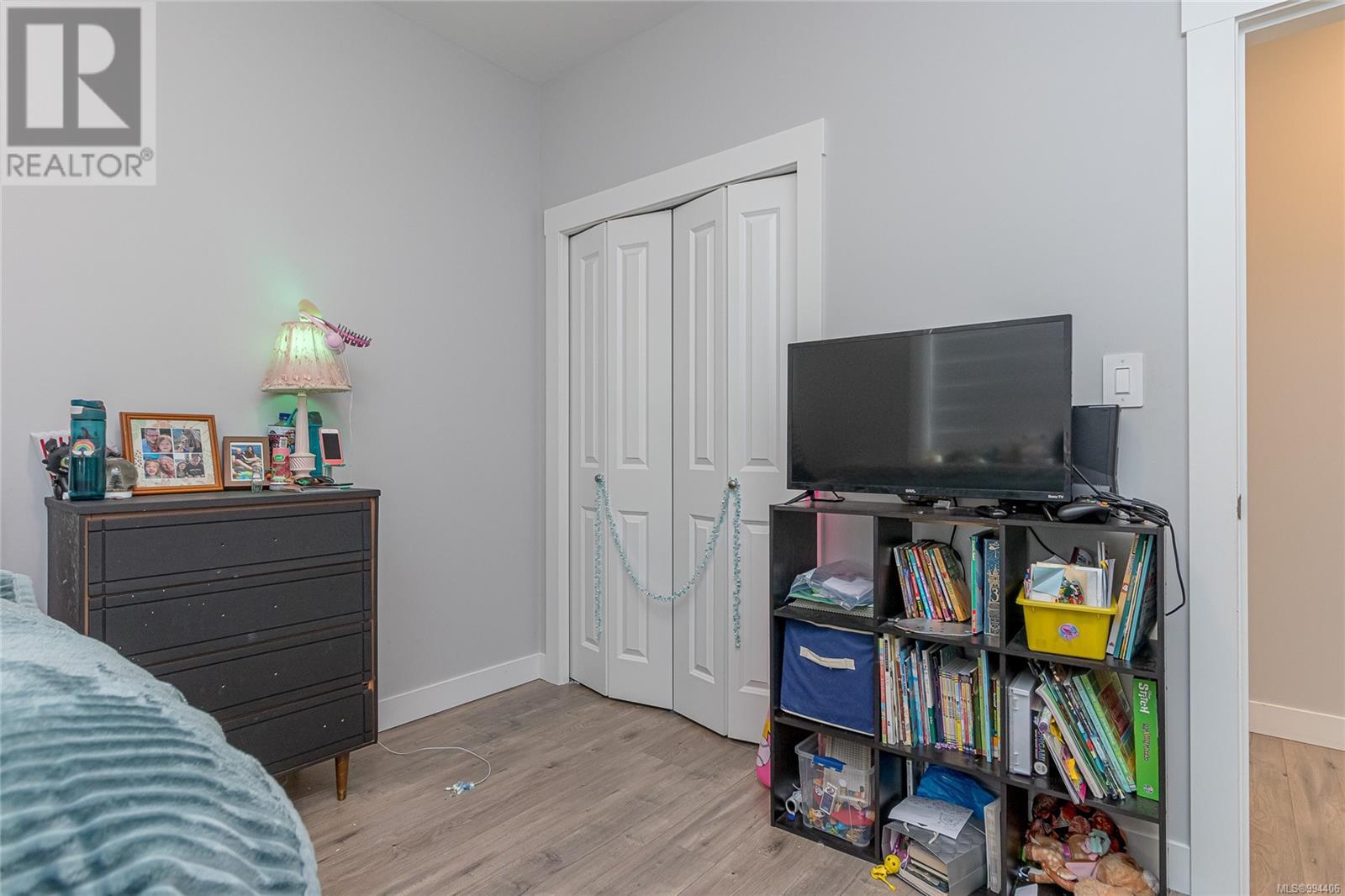 Photo 21 of 664 Eighth St, Nanaimo BC