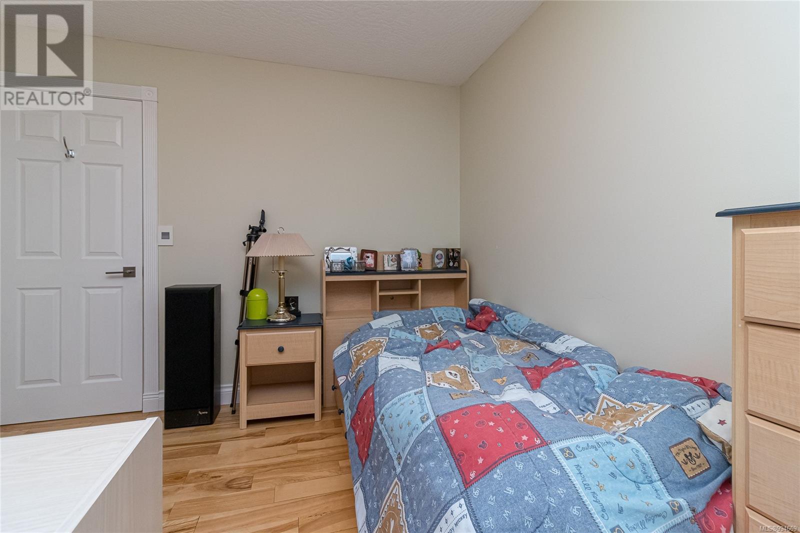  812 Dalewood Lane, Saanich