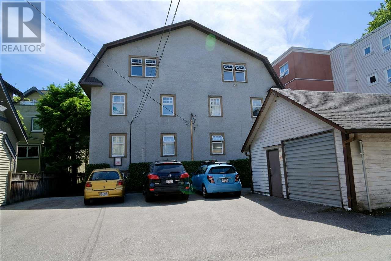 Photo 5 of 875 W 14th Avenue, Vancouver BC