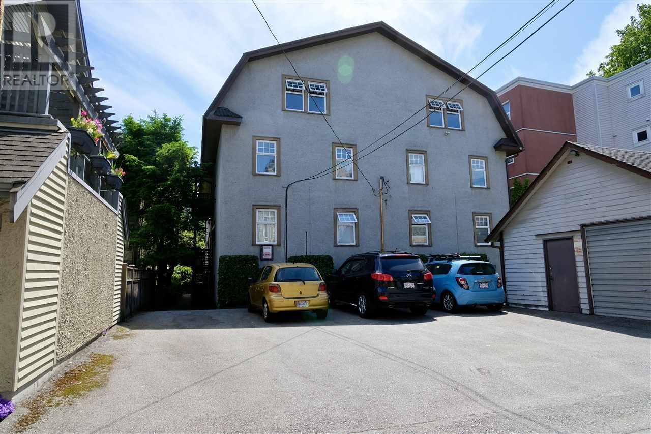 Photo 6 of 875 W 14th Avenue, Vancouver BC