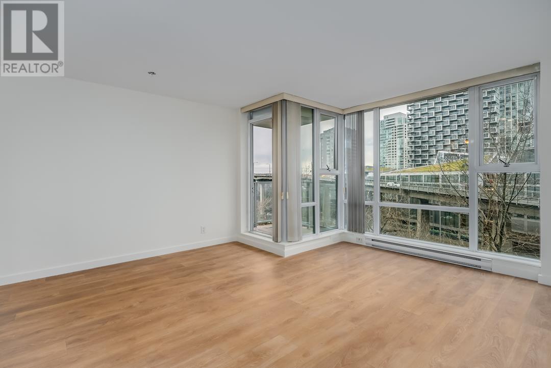 Photo 6 of 705 550 Pacific Street, Vancouver BC