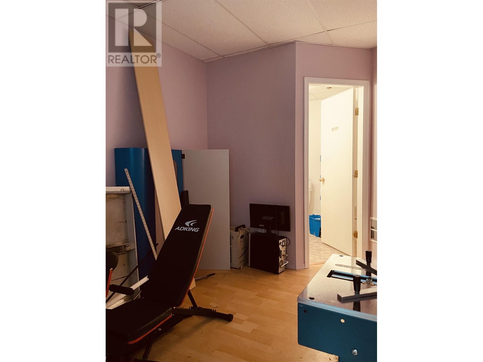 Photo 19 of 100 8240 Lansdowne Road, Richmond BC