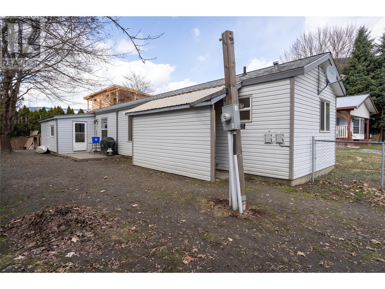 405 Moss Street, Revelstoke