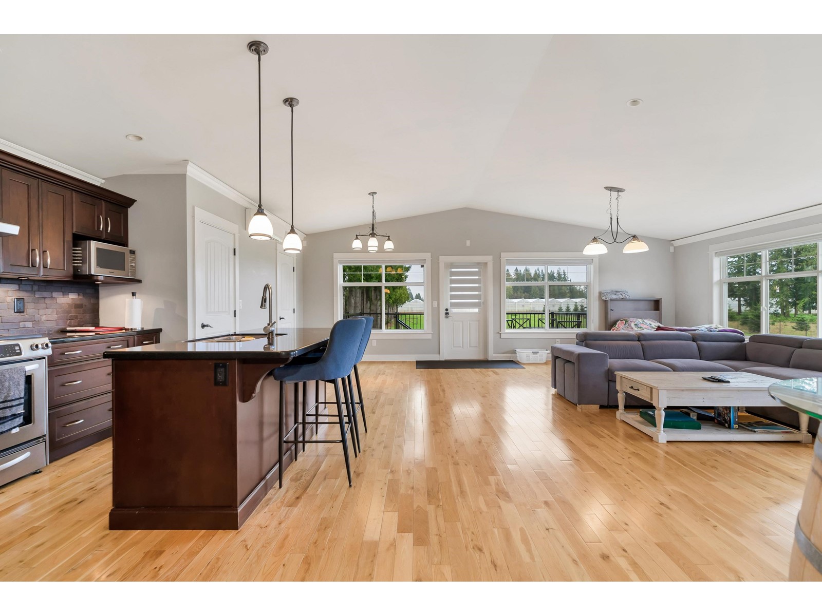 Photo 10 of 5010 236 Street, Langley BC