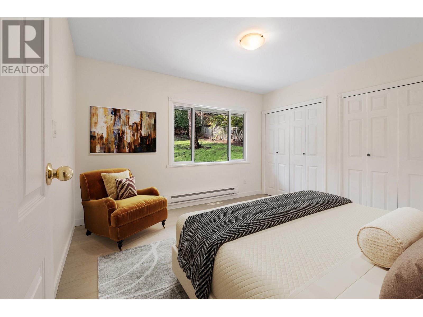 Photo 32 of 441 Southborough Drive, West Vancouver BC