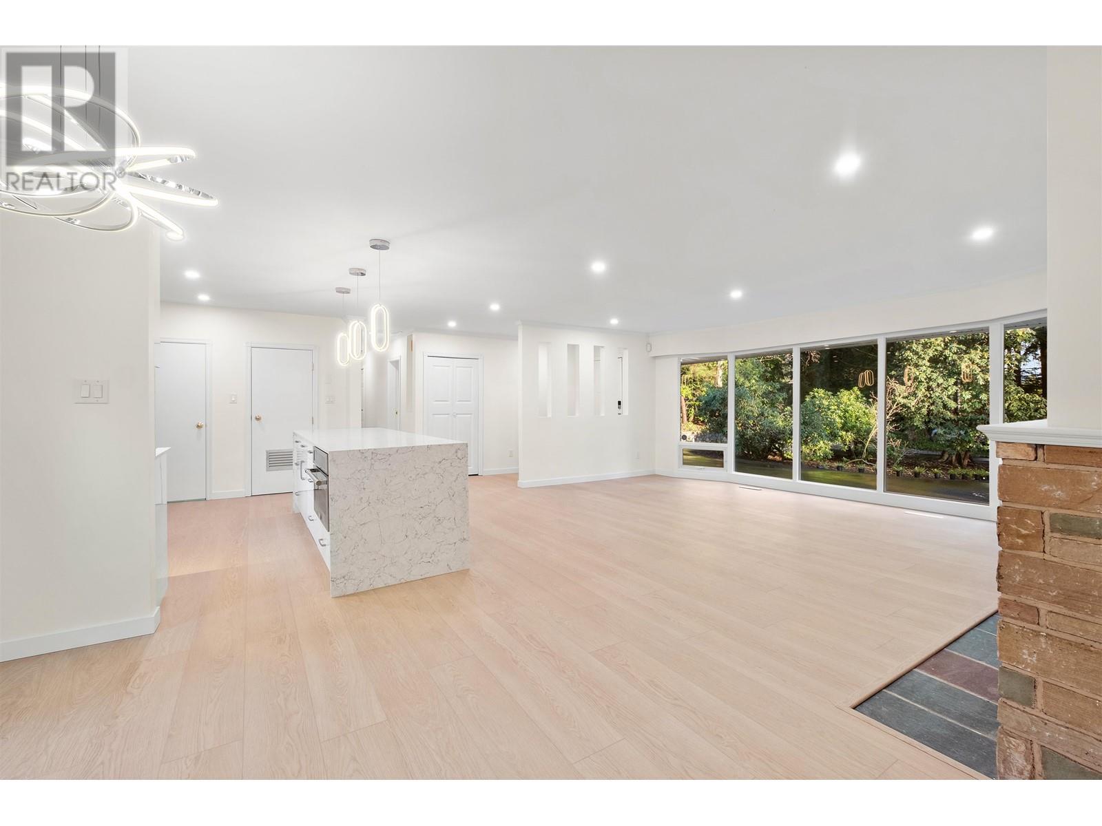 Photo 20 of 441 Southborough Drive, West Vancouver BC