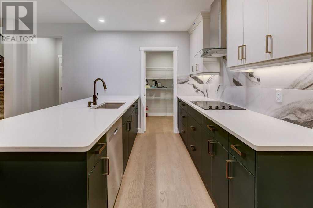 Single Family House for Sale in  Edith Place NW Glacier Ridge Calgary 