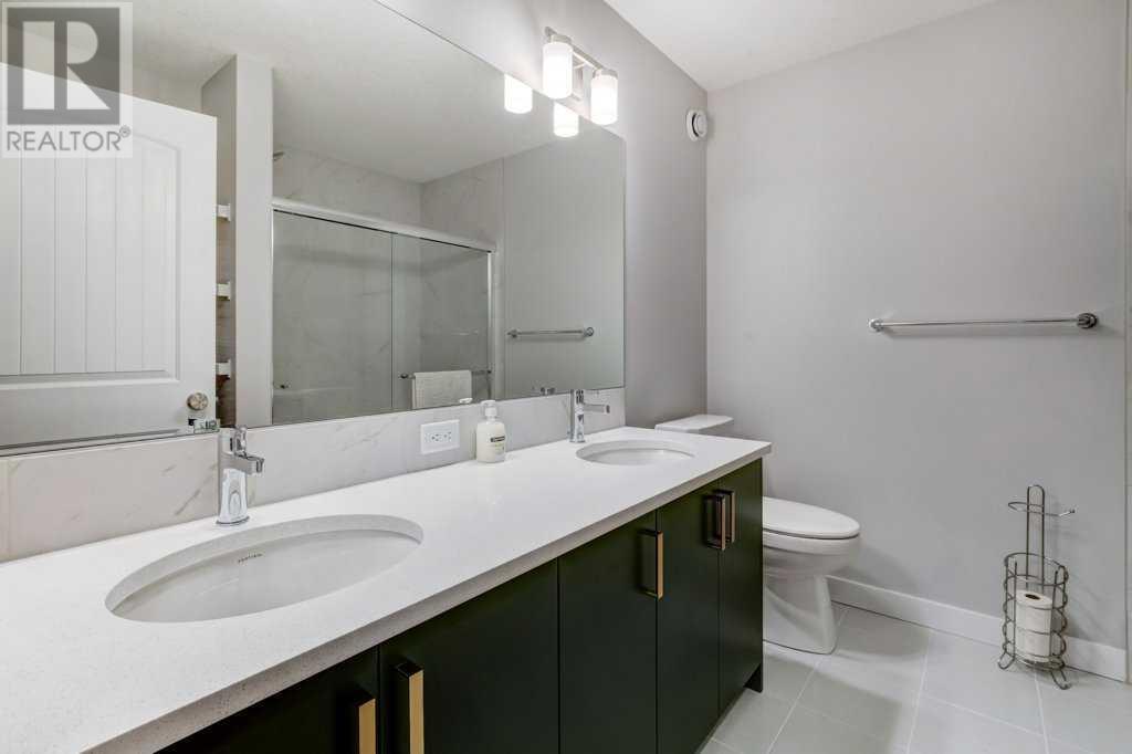 Single Family House for Sale in  Edith Place NW Glacier Ridge Calgary 