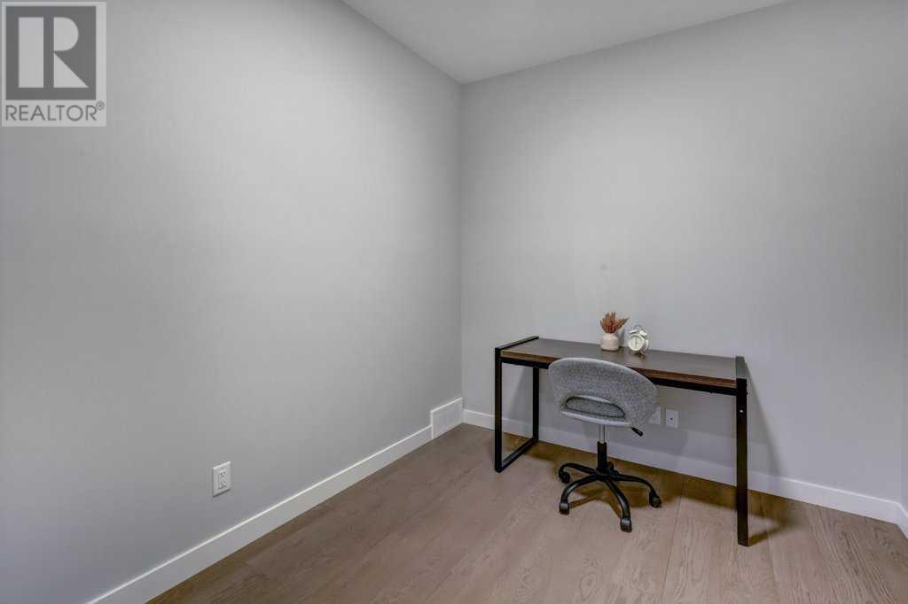 Single Family House for Sale in  Edith Place NW Glacier Ridge Calgary 