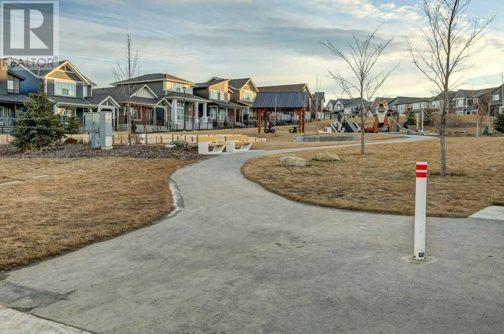 Single Family House for Sale in  Edith Place NW Glacier Ridge Calgary 