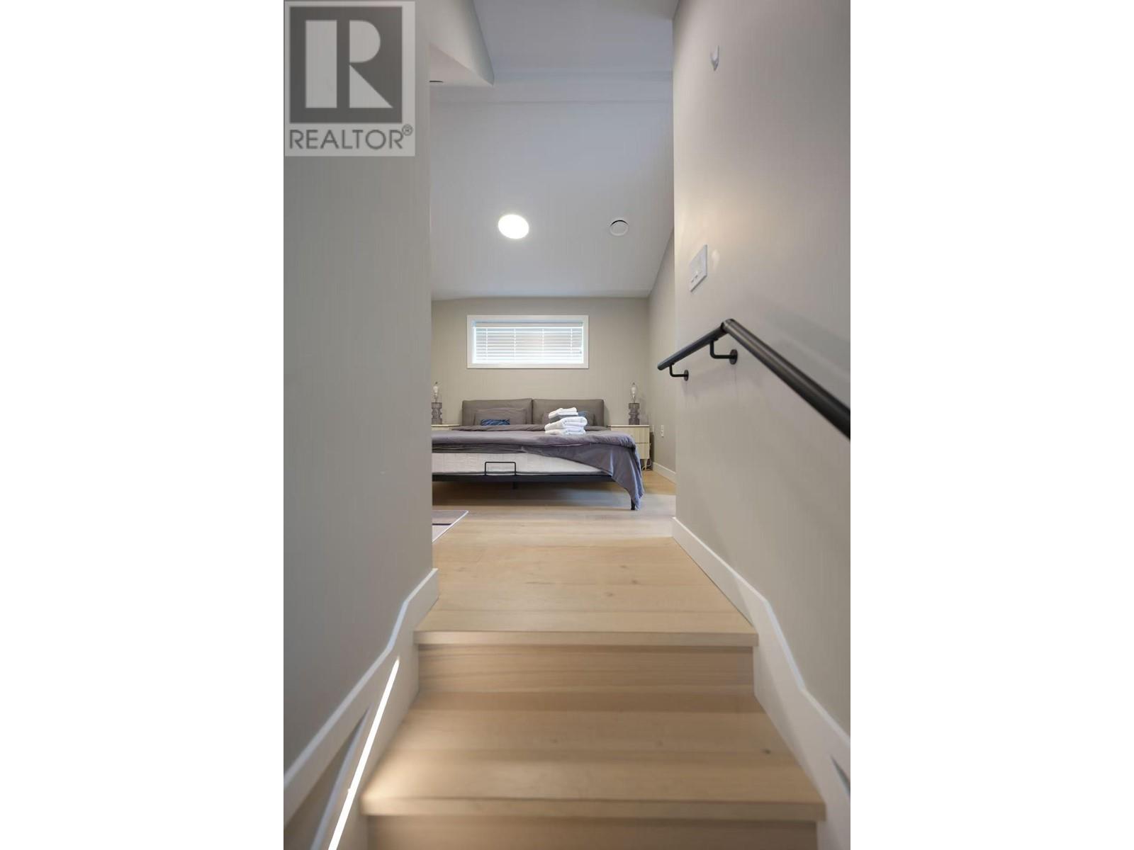 2793 E 1ST AVENUE, Vancouver