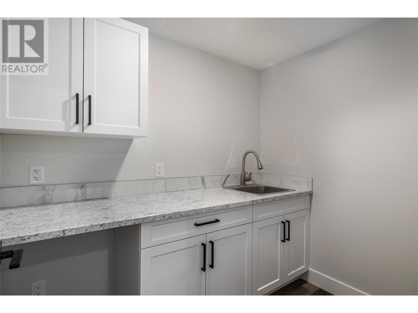  2811 Canyon Crest Drive, West Kelowna