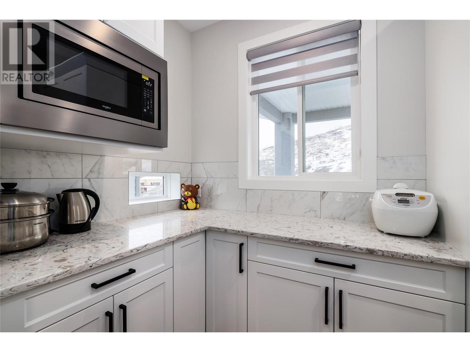  2811 Canyon Crest Drive, West Kelowna