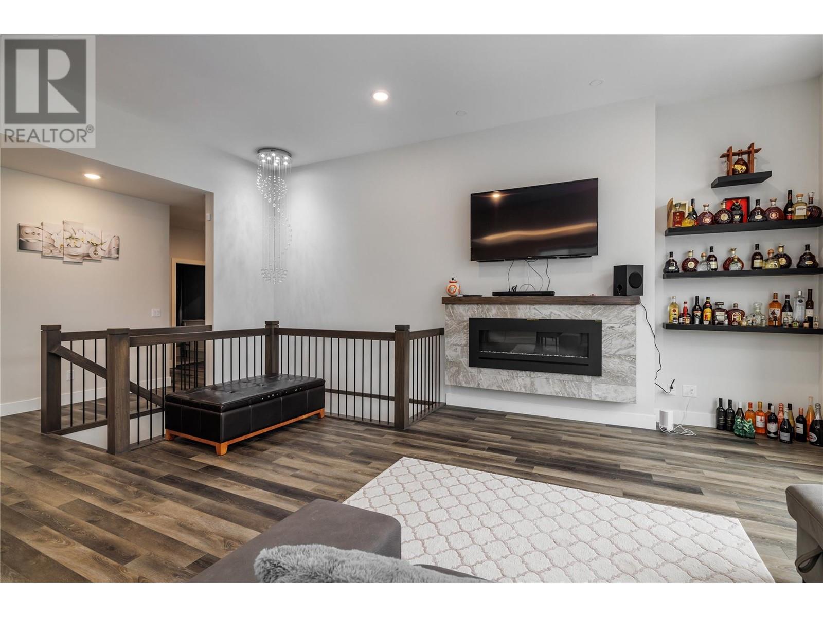  2811 Canyon Crest Drive, West Kelowna