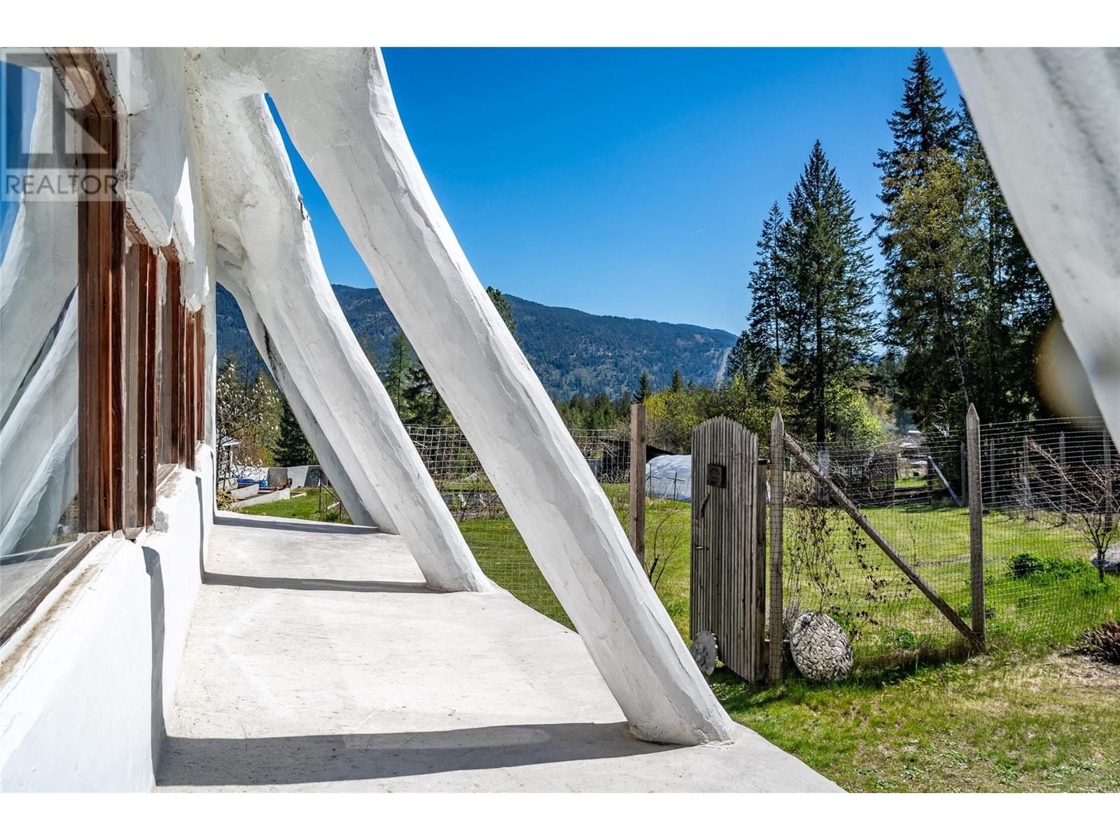 1450 Stewart Creek Road, Christina Lake