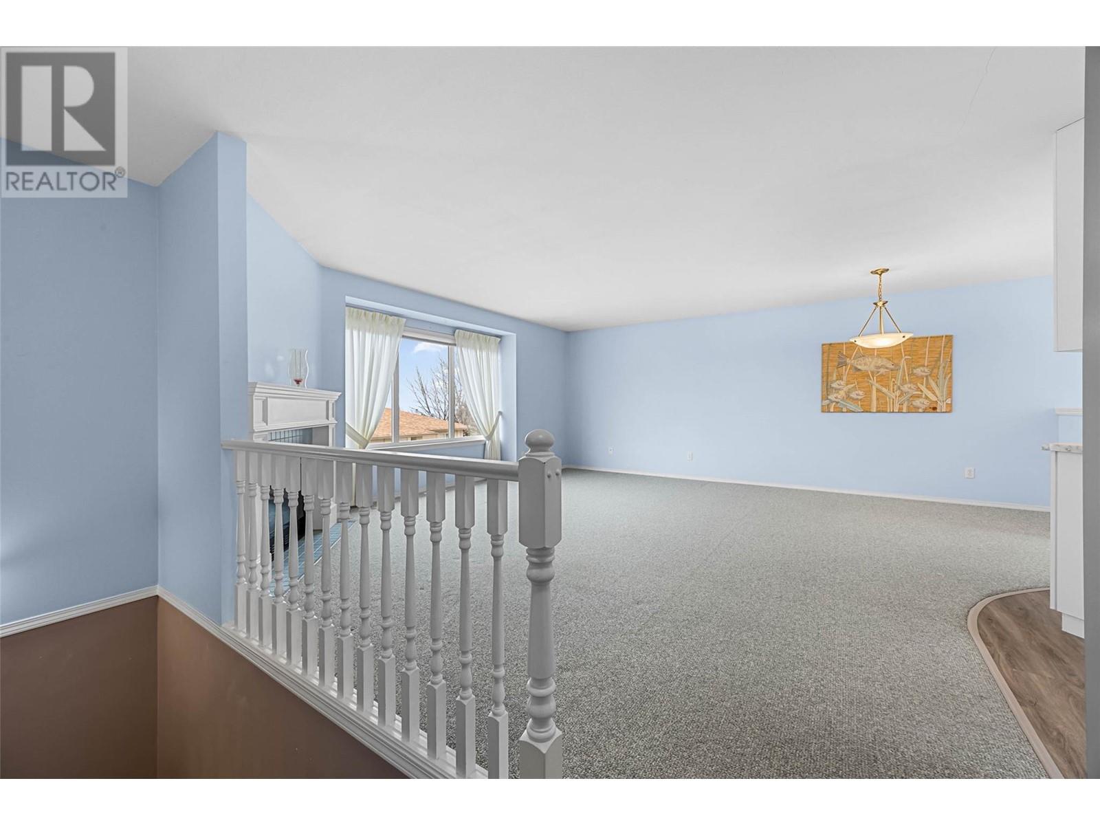 #32 1950 BRAEVIEW PLACE - Image 14