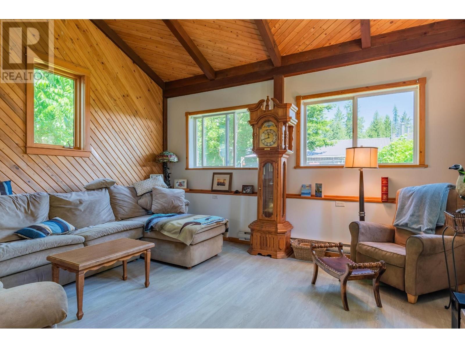 4743 31 Highway, Kaslo