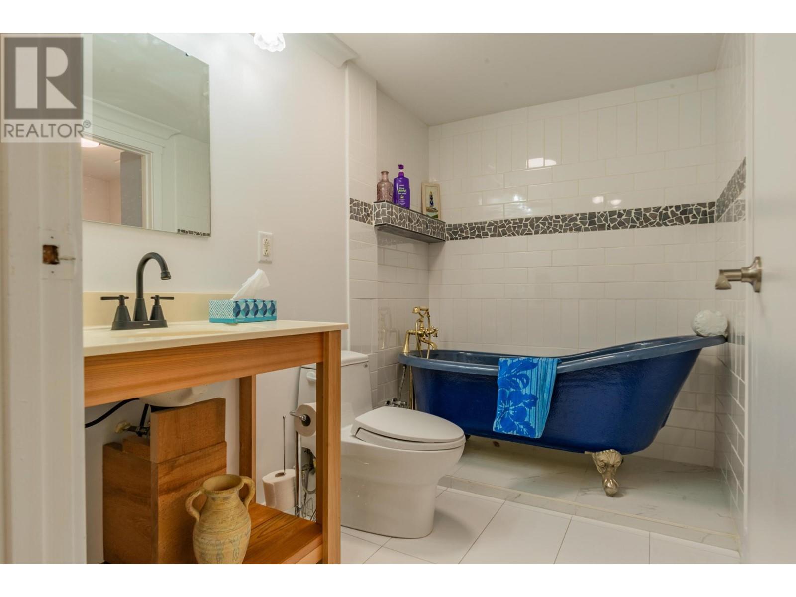 4743 31 Highway, Kaslo