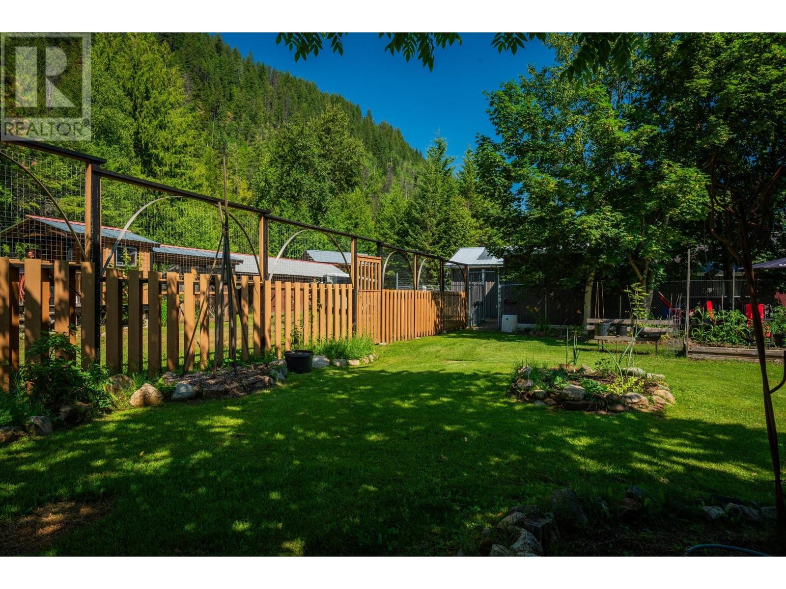 4743 31 Highway, Kaslo